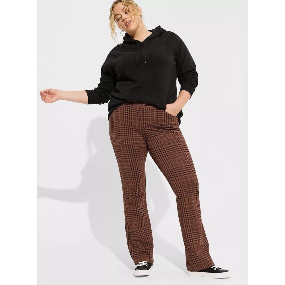 NWT Torrid Trouser Slim Boot Ponte Pant Career Mid Rise Plus Size: 18 Short